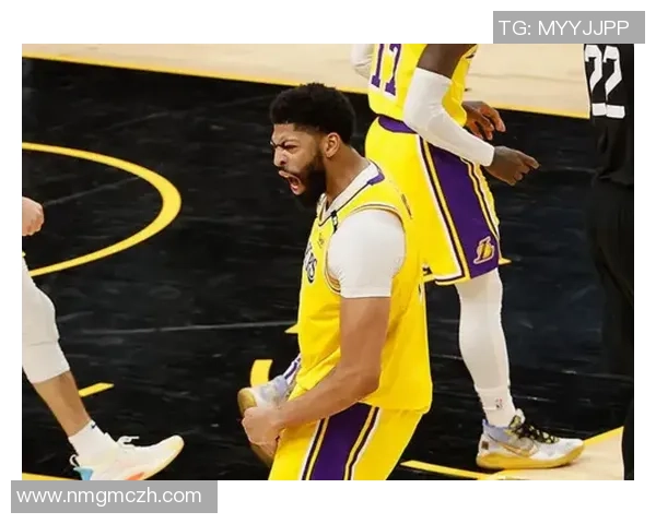 湖人对阵太阳精彩回放12月3号比赛全程回顾与分析